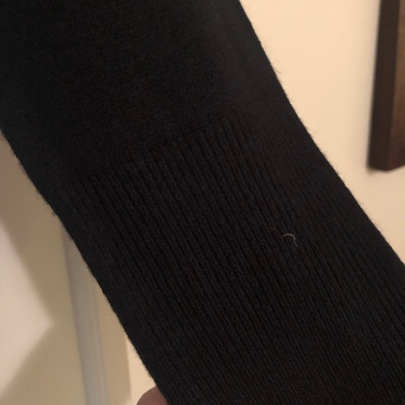 New York & co classic v neck sweater - Picture 3 of 4